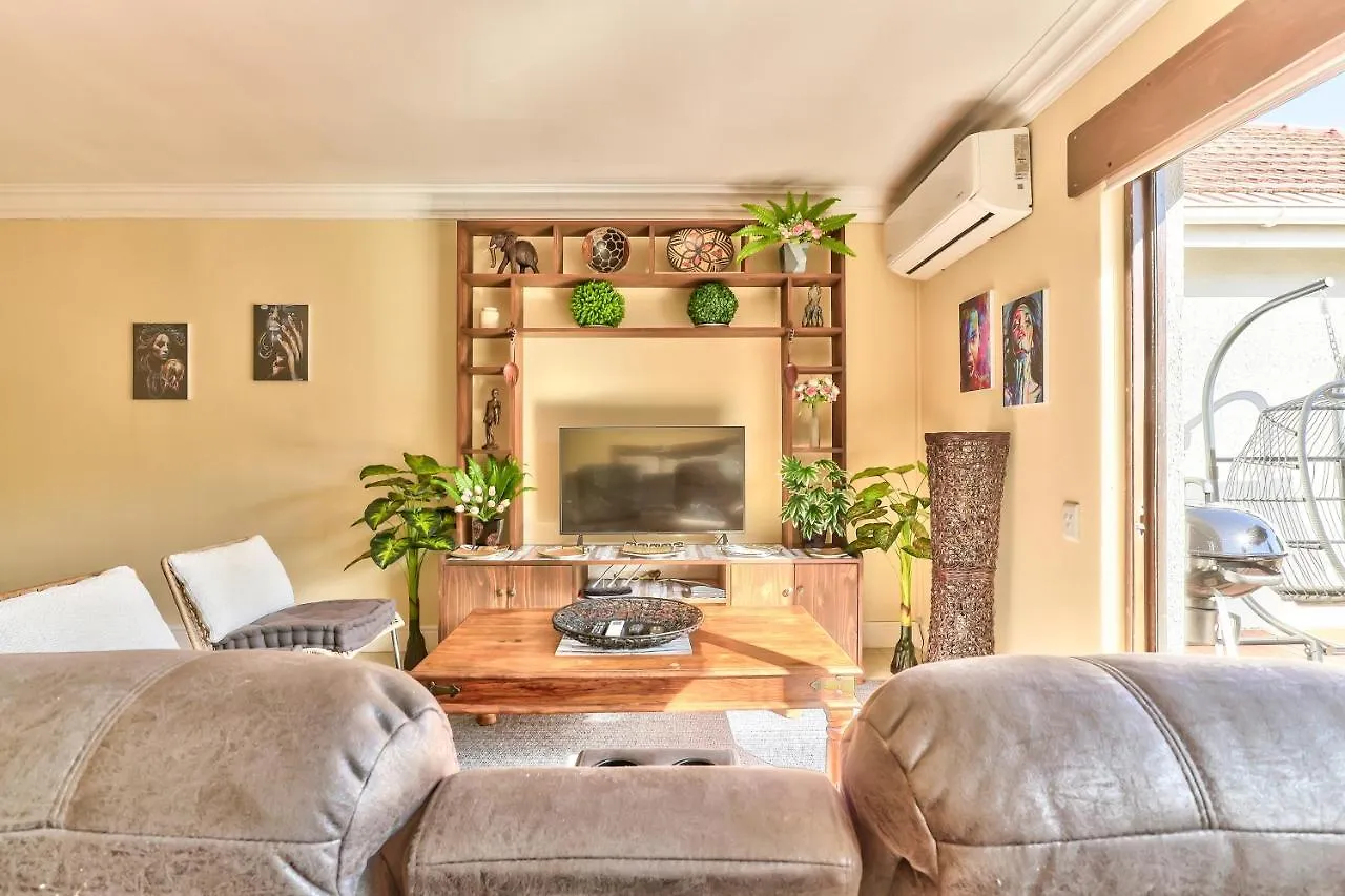 Planet Africa 1 Bedroom Apartment Città del Capo Sudafrica